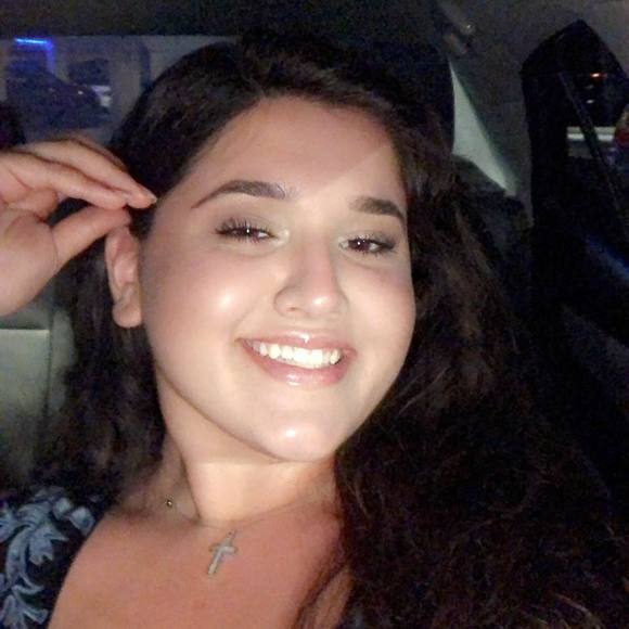 Meet your Posher, Victoria - Picture 1 of 1